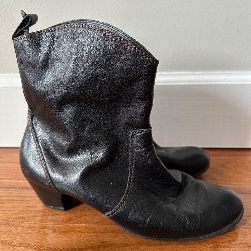 Women's Black Leather Boots BOC Size 8.5